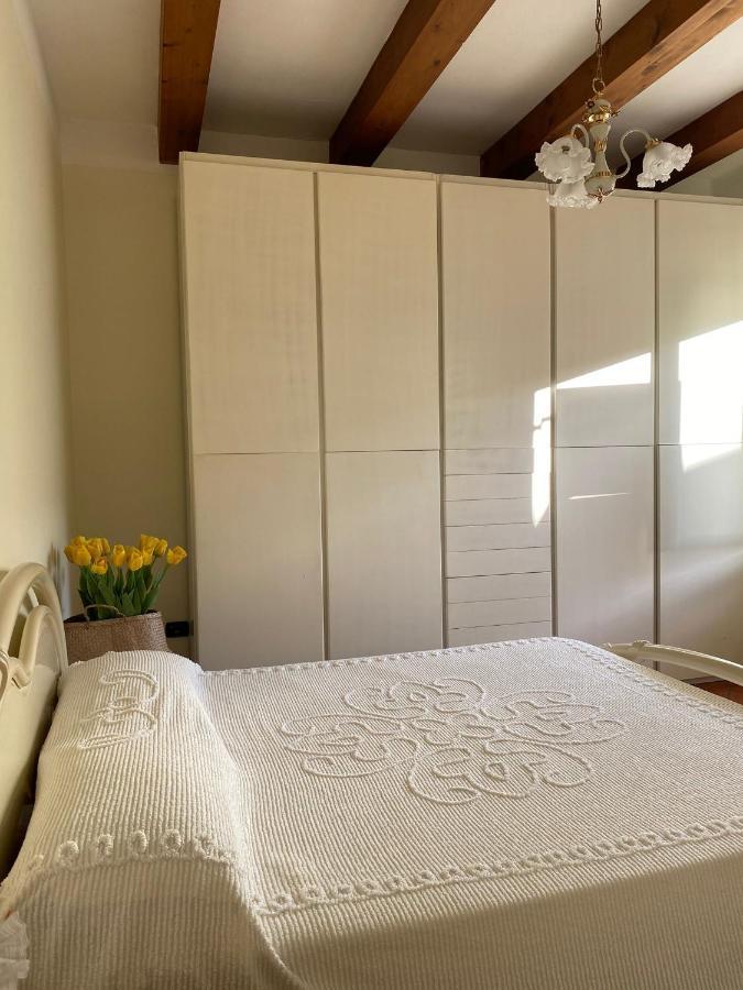 Appartamento F&M Castelnuovo Magra Exteriör bild